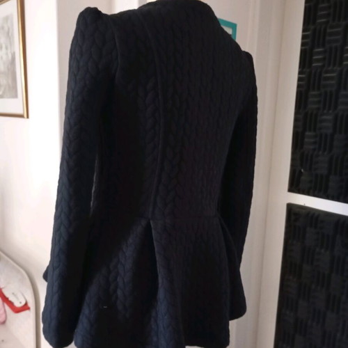Zuiki women's black jacket size S like new