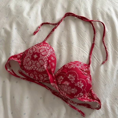 Oysho bikini top used, red with white paisley print, size S