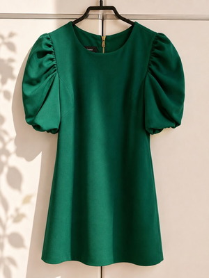 Lynne green dress size M