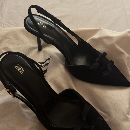 Zara velvet kitten heels, black slingback
