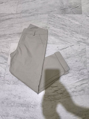 Fabric crop pants like new, beige, size L
