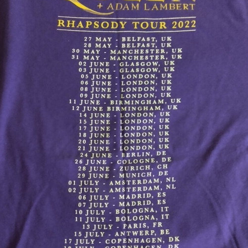Queen t shirt like new, purple, XL