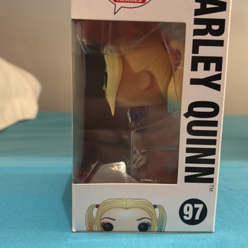 Funko Pop Harley Quinn vinyl figure like new