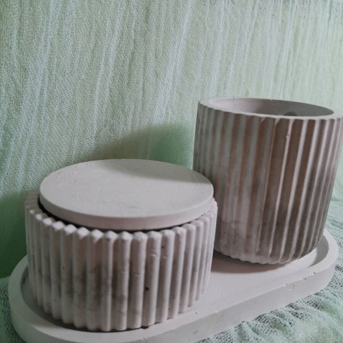 Soy wax candles in handmade plaster holders new