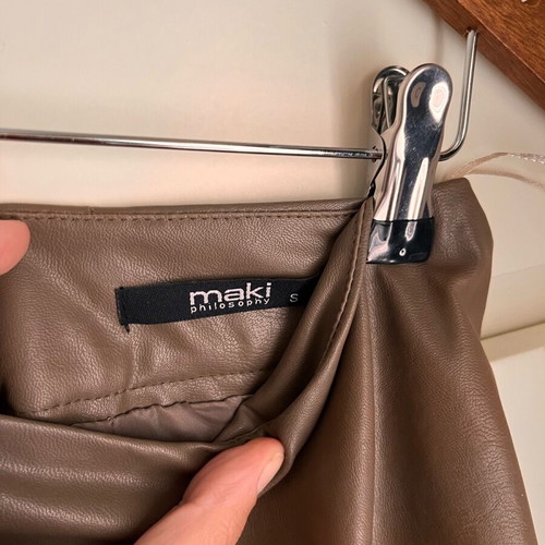 Maki Philosophy leatherette skirt like new, beige, size S