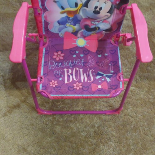 Minnie Daisy Folding Children's Chair like new