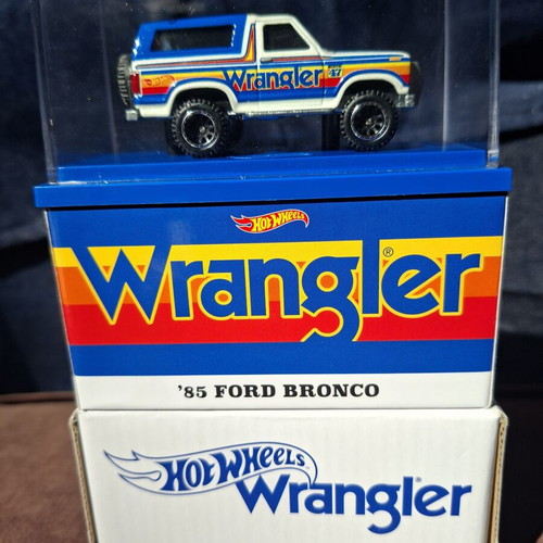 Hot Wheels RLC Wrangler ’85 Ford Bronco 2024 new
