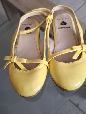 Children's shoes N27 like new