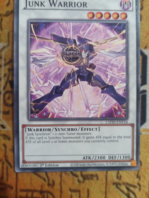 Junk Warrior Synchro Monster card like new
