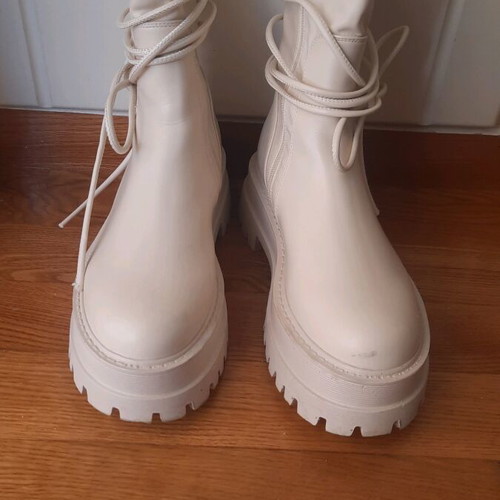 Alta Moda ankle boots 39 beige like new