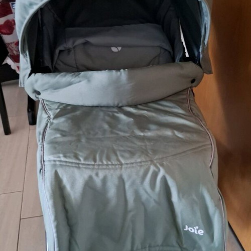 Joie Muse LX lightweight stroller like new with mattress gift