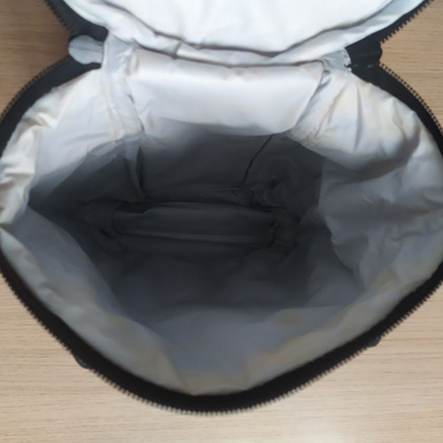 Insulated travel bag like new, blue, with external pockets