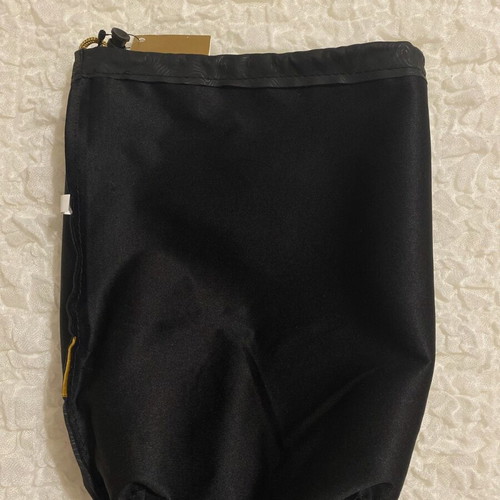Invisalign commemorative pouch and box packaging