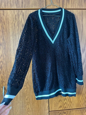Zara lace blouse black size large like new