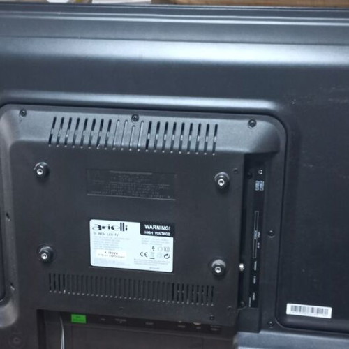 Arielli 32 inches LED TV and computer monitor like new