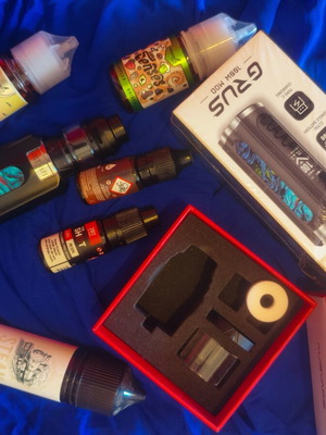 Lost Vape Grus 100W σετ ηλεκτρονικού τσιγάρου με αξεσουάρ