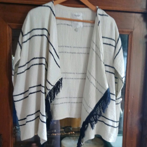 Bershka poncho like new, size M, white and blue