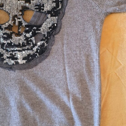 Beige cardigan with skull like new