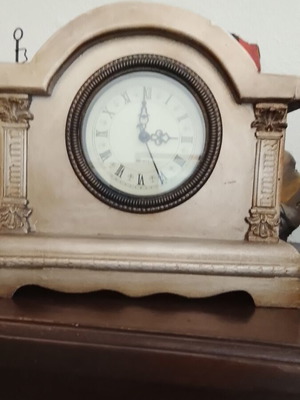 Vintage tabletop clock used, functional