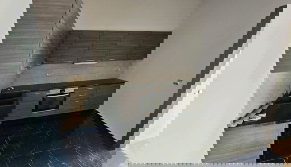 Καλλιθέα, πωλείται διαμέρισμα 95 τμ, 3ου ορόφου,  2 υ/δ , 1 μπάνιο και 1 w/c, σαλόνι, κουζίνα,