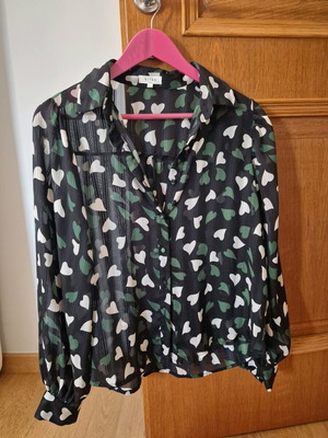 Women's shirt like new, size S/M, black multicolor