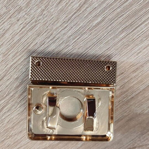 Metal lock clasp 5cm new, gold color
