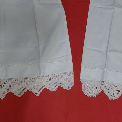 White pillowcases new, pack of 2, cotton with crochet lace
