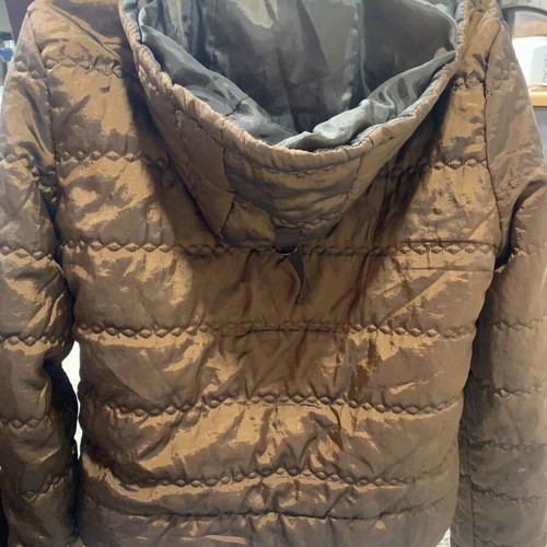 Girls' jacket size S, like new, brown, zipper issue