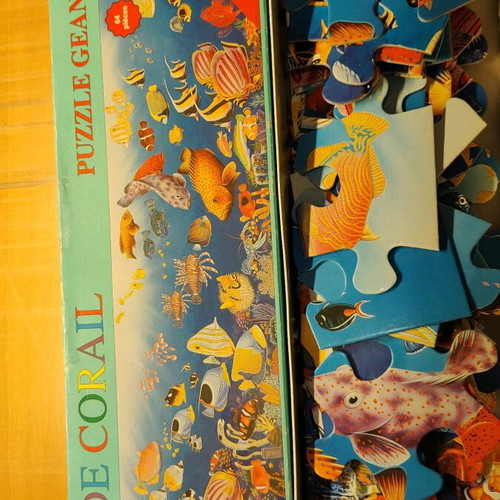 Puzzle 64 pieces with sea fish elongated shape, like new