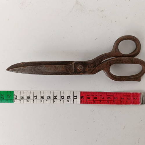 Tailor scissors used, vintage