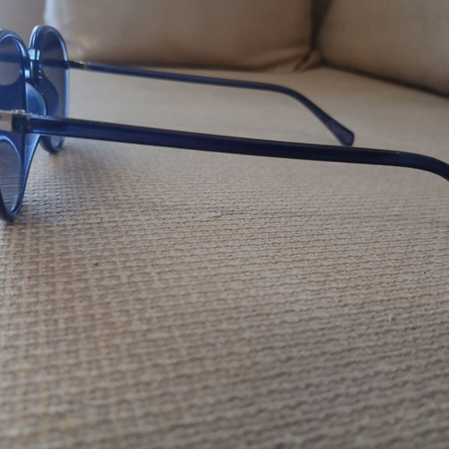 Sunglasses like new, blue unisex summer style