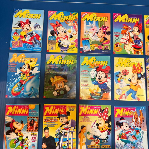 Minnie Disney collectible magazines used, set of 36