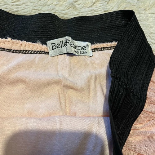 Tulle skirt pink/salmon like new, one size