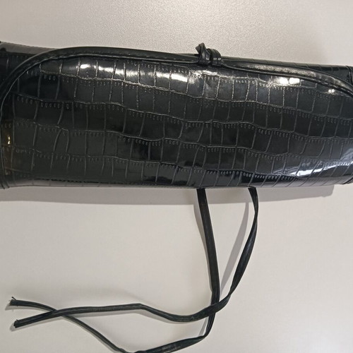 Makeup brush case, black