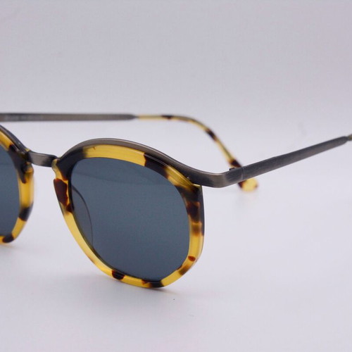 Class Model 5 Sunglasses New Old Stock Made in Italy Gun Metal Tortoise
