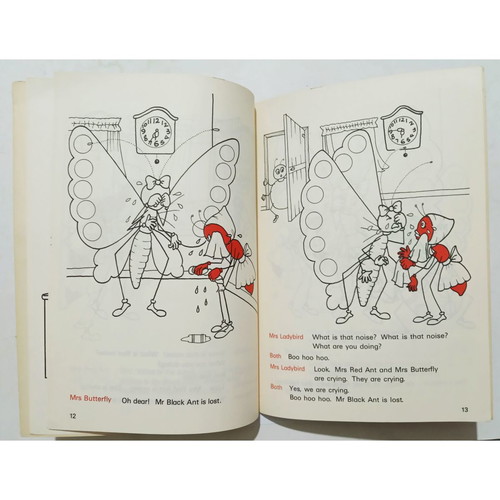 Mr Black Ant and Mrs Red Ant English learning book new