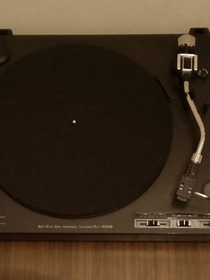Πικάπ Lenco DJ-I600B μεταχειρισμένο με κεφαλή Audio Technica ΑΤ-3600L