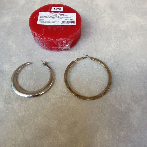 Vintage women's hoop earrings used, pack of 2, 2000s decade