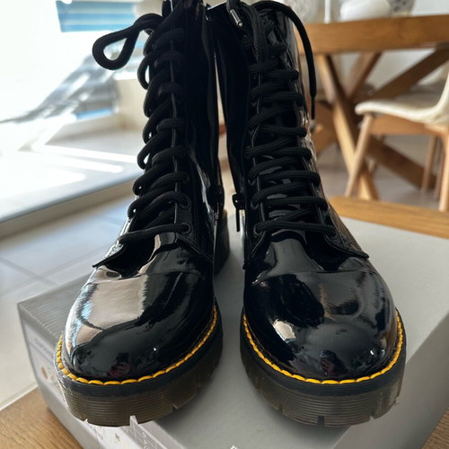 Boots black patent leather like new, size 36