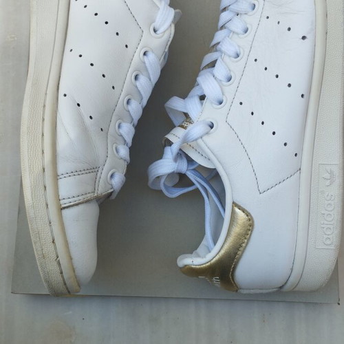 Adidas Stan Smith unisex sneakers used, size 40.5, white with gold details