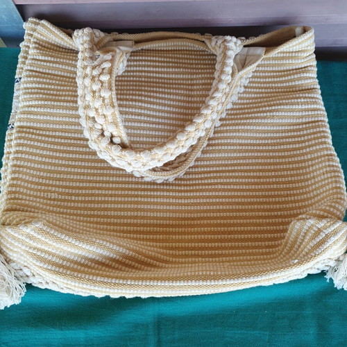Beach bag used, shoulder type, white and beige