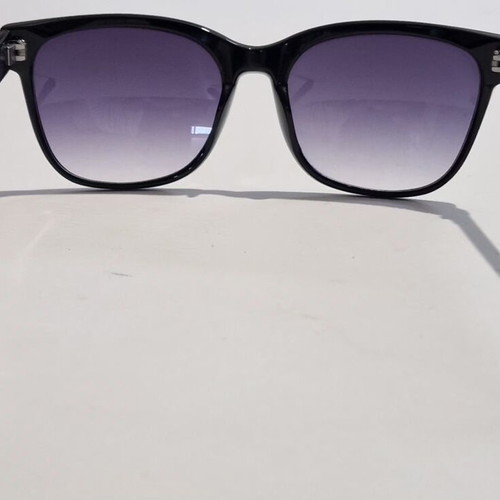Tommy Hilfiger Women's Sunglasses WP OL 481 like new, black