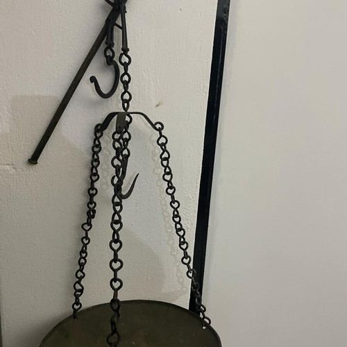 Palatza or greengrocer's scale used, 1950