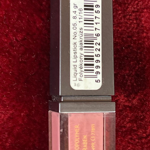 Aden Radiant and Max Factor makeup set new