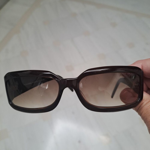 Chanel sunglasses like new, brown