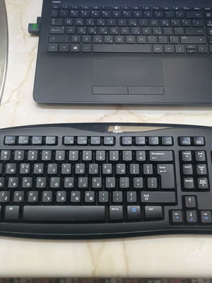 Πληκτρολόγιο και ποντίκι ασύρματο Logitech σαν καινούργιο