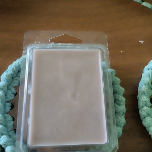 Handmade wax melt bar with whiskey caramel scent new