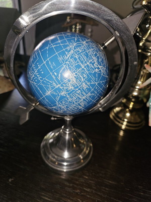 Globe decoration used, very good condition