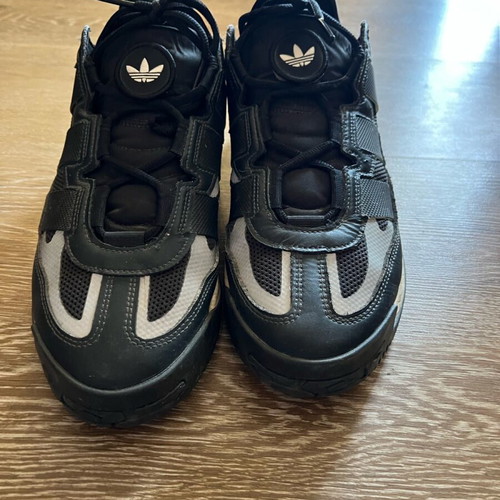 Adidas niteball sneakers like new, black -  40,00 - Vendora.cy