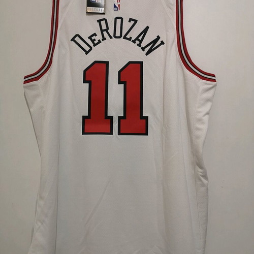 Authentic NBA Chicago Bulls DeMar DeRozan #11 Nike Swingman Jersey XXL brand new